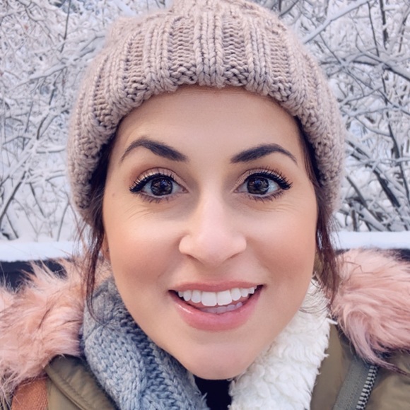 Meet your Posher, Lianne - Picture 3 of 3